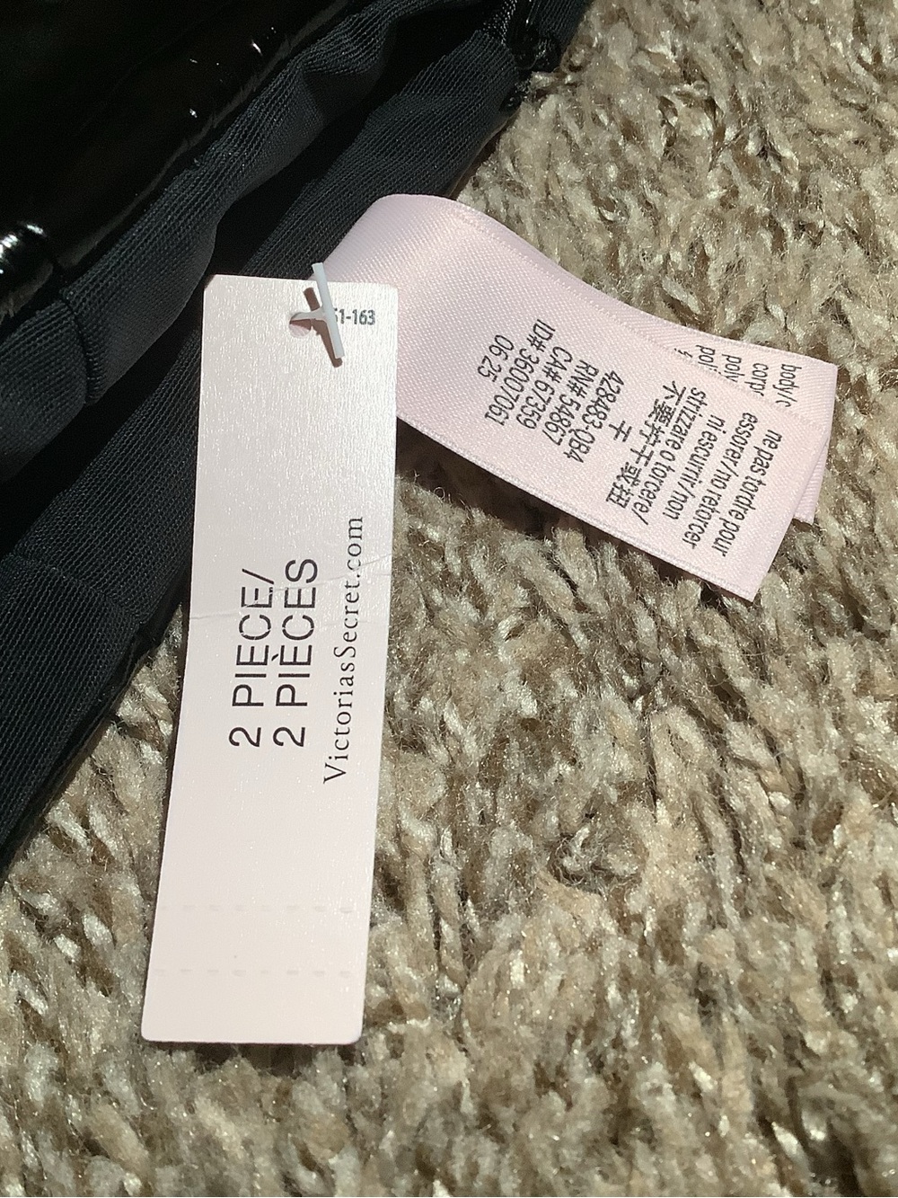 Victoria's Secret Lacquer Balconette Bra & Pencil Skirt Set, Size: S - Picture 8 of 12